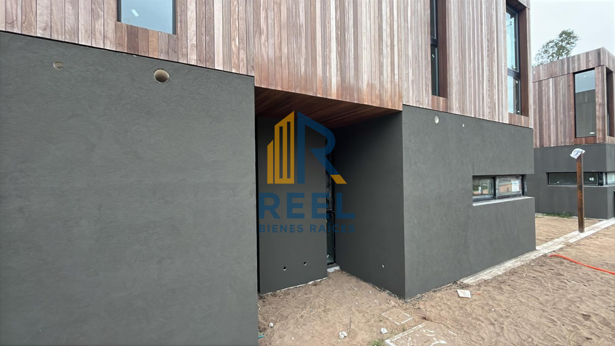 Casa ID.54 - Casa a estrenar 2 Dormitorios - 2 baños - Punta del Este - Excelente Ubicación