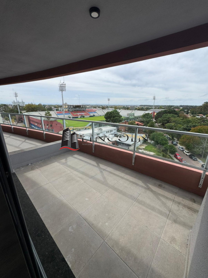 Oportunidad - Venta - Apartamento - 3 dormitorios - Ideal para vivienda o renta - LLN1686A