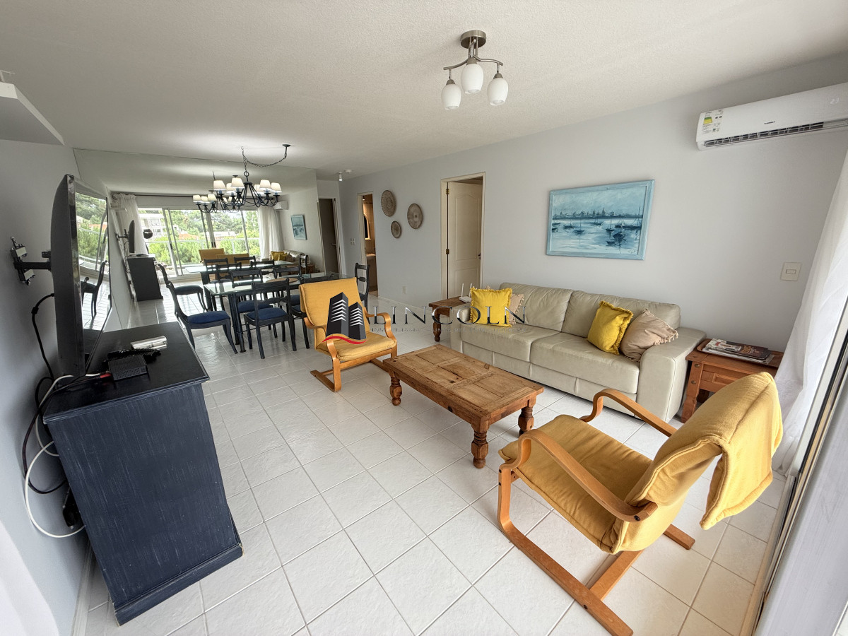 Complejo Lincoln Center - Punta del Este - 2 dormitorios 2 baños - Frente a la playa - LLN1270A