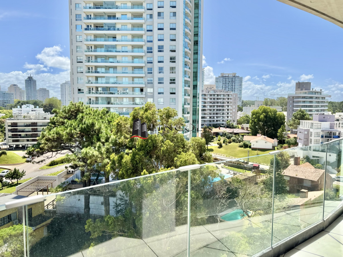 Oportunidad - Venta - Apartamento - 1 dormitorio - excelente ubicacion - Terraza y parrilla propia - LLN1667A