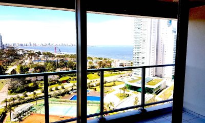 Apartamento de 3 dormitorios y dependencia de servicio, living comedor, comedor diario 4 baños.