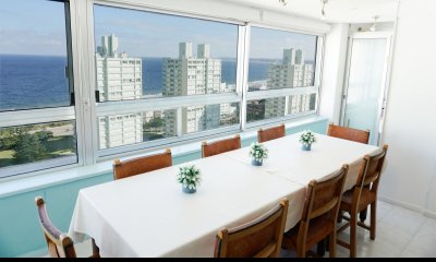 Venta - Complejo Lincoln Center - Apartamento especial con Parrilla Propia - 2 dormitorios y medio mas dependencia de servicio