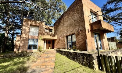 Venta - Casa - 5 Dormitorios - 6 baños - Punta del Este - Excelente Ubicación