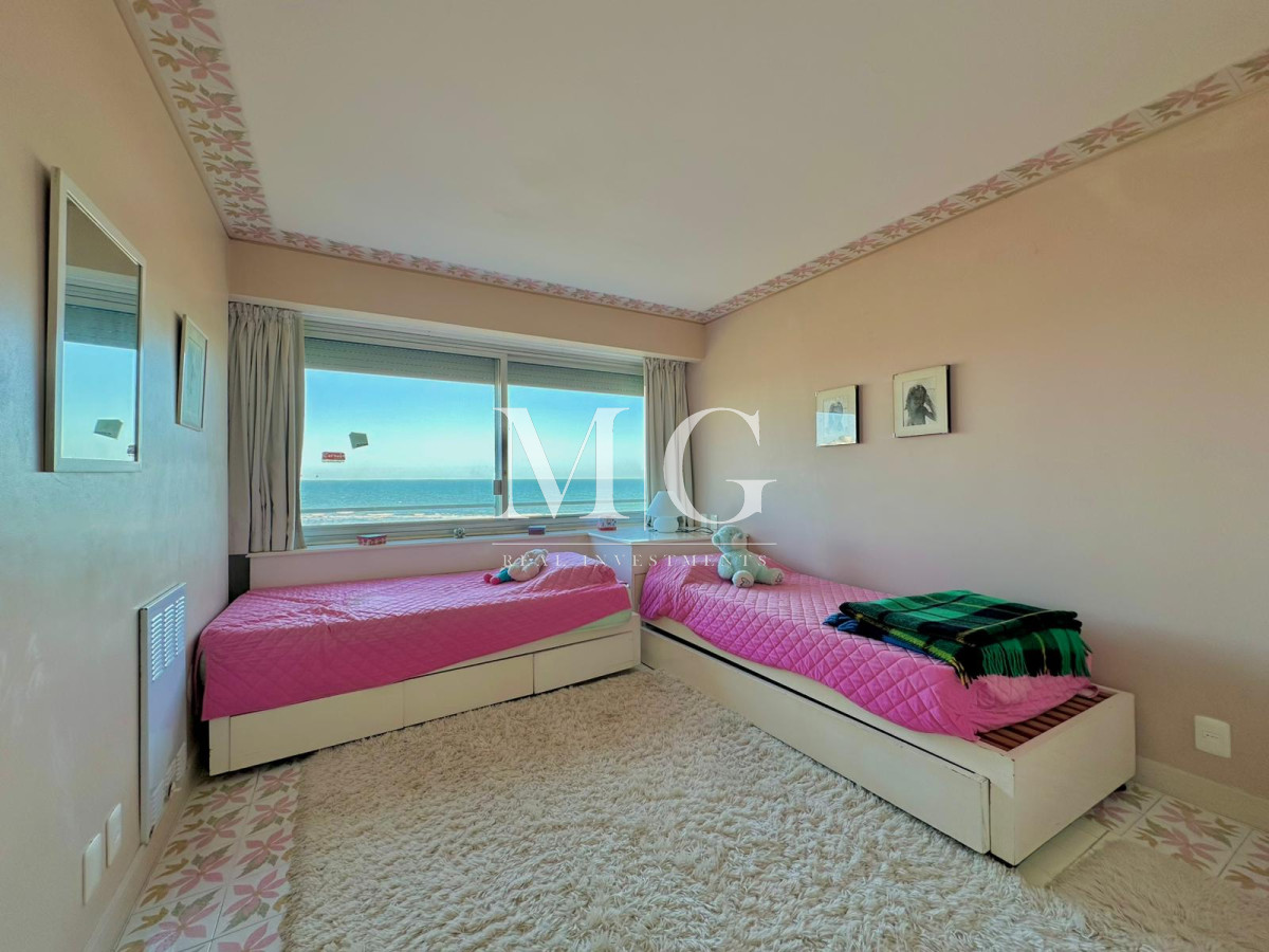 Apartamento ID.1075 - ZONA CHIVERTA PLAYA BRAVA APARTAMENTO 4 DORMITORIOS CON VISTA AL MAR 