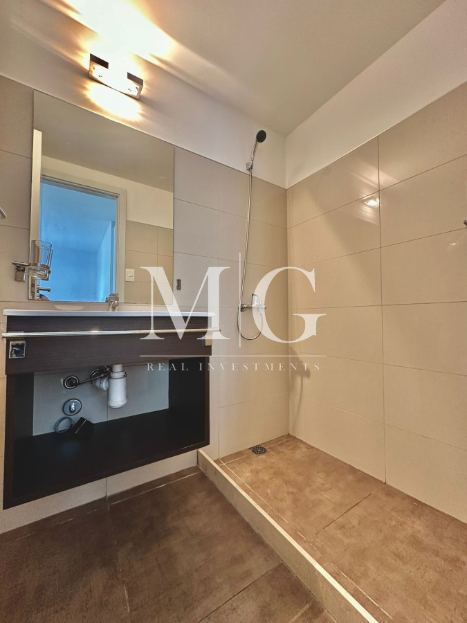 Apartamento ID.1360 - Alquiler Anual Torre Cardinal 3 dormitorios, cochera; Gc incluidos!