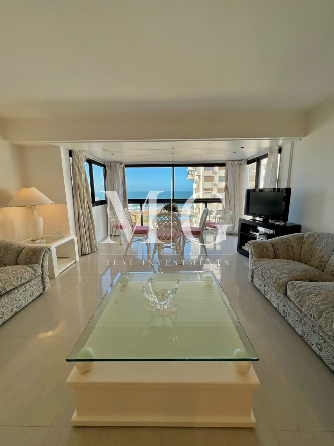 Apartamento ID.331 - Venta Apartamento 3 dormitorios + dep.servicio con vista al mar