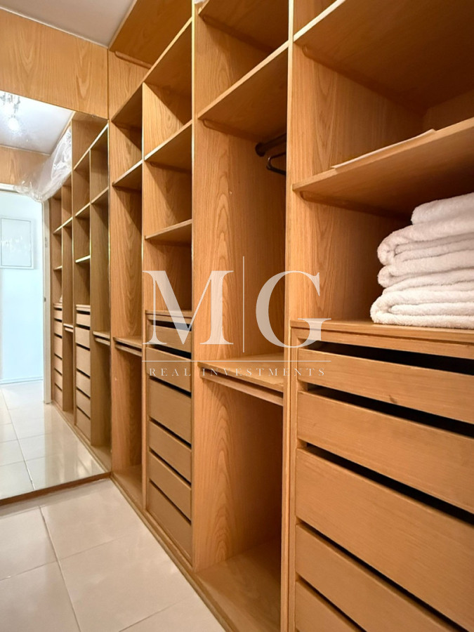 Apartamento ID.1483 - Alquiler Anual Edificio Torreon 3 dormitorios + dependencia con parrillero propio