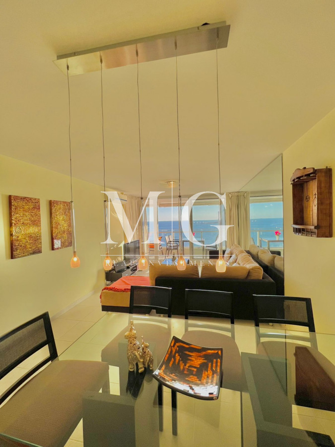 Apartamento ID.284 - ESPECTACULAR VISTA PLAYA MANSA EN PRIMERA LINEA, APARTAMENTO 2 DORMITORIOS