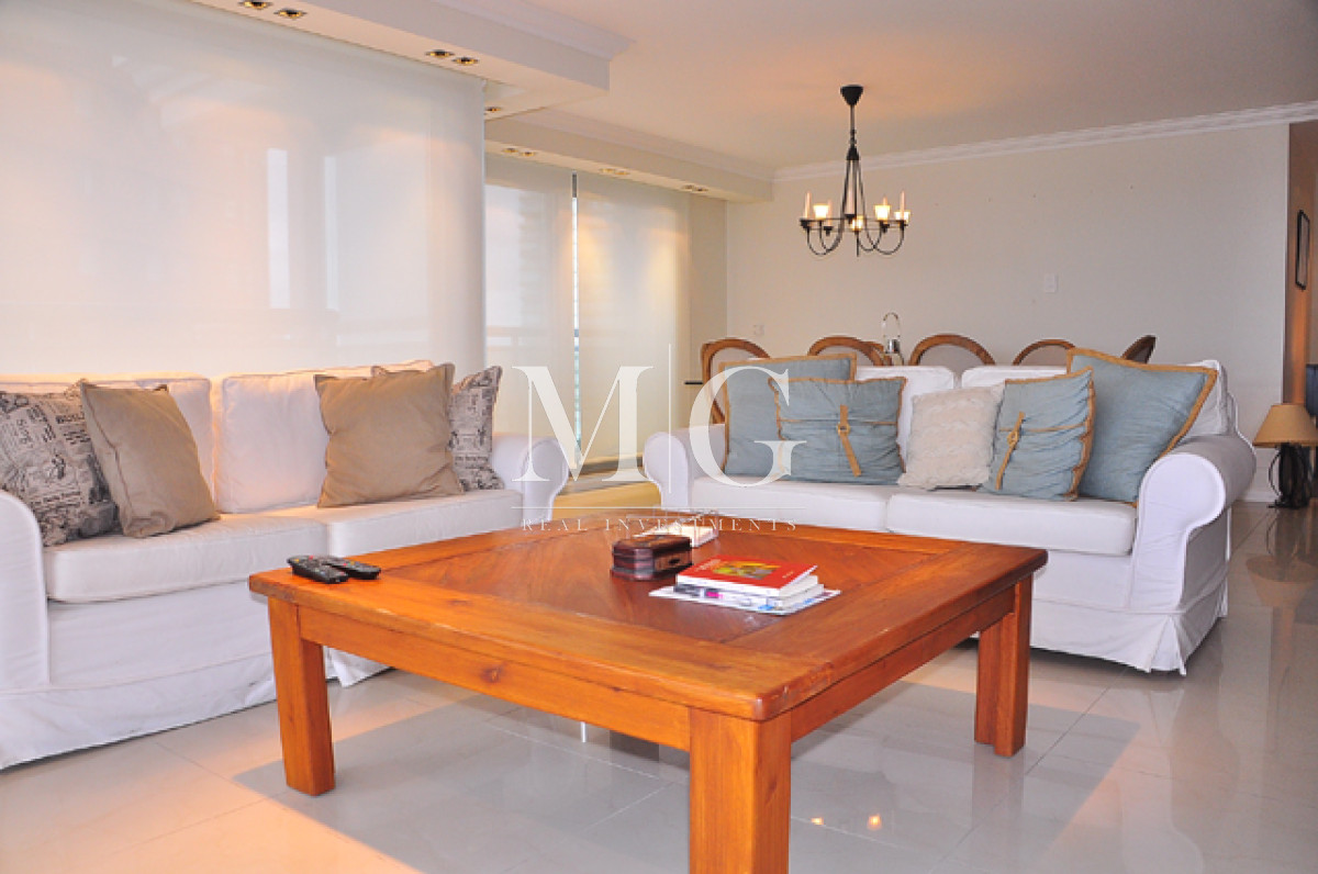 Apartamento ID.1176 - Torre Imperiale espectacular apartamento 4 dormitorios con vista al mar! Cochera doble!