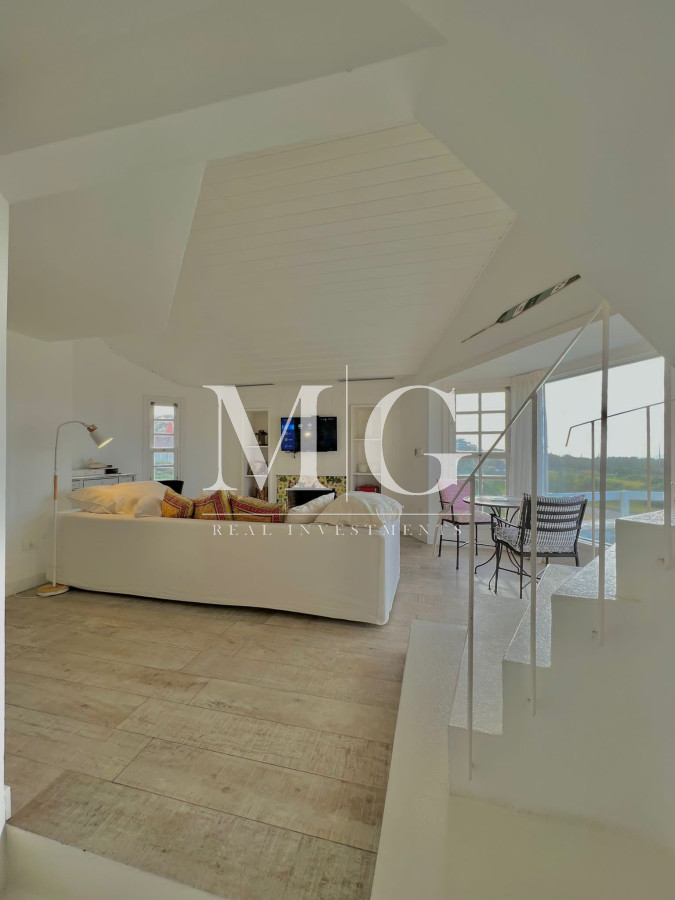 Apartamento ID.415 - Venta Apartamento 2 dormitorios + dep.servicio zona Brava, Punta del Este