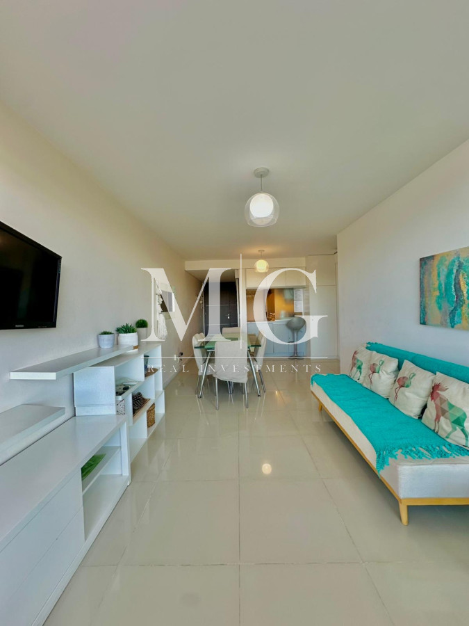 Apartamento ID.1287 - Aidy Grill a 500mt de Playa Brava, piso alto con cochera sub-suelo 