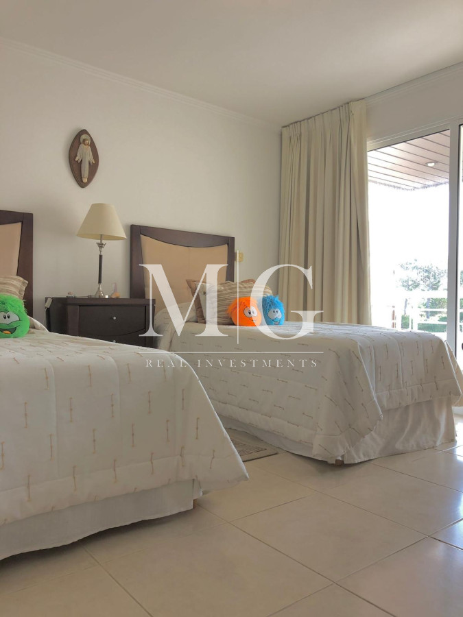Apartamento ID.62 - Apartamento 4 dormitorios zona Brava, primera linea con vista al mar