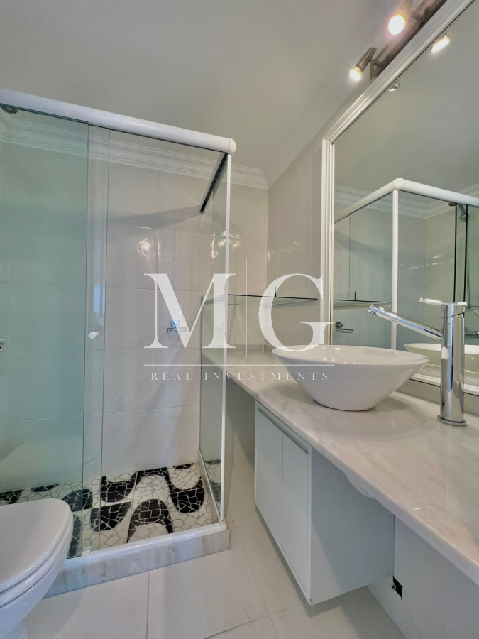 Apartamento ID.322 - Venta Apartamento 3 dorm. + dependencia con vista al mar