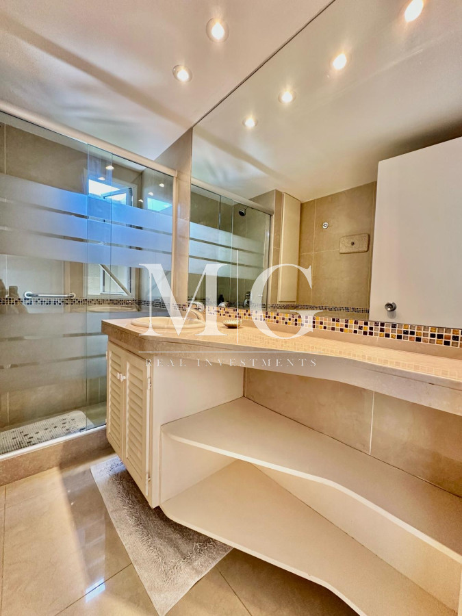 Apartamento ID.1153 - PENINSULTA PISO ALTO CON VISTA AL MAR, 3 DORMITORIOS + DEPENDENCIA, COCHERA SUBSUELO CON BAULERA 