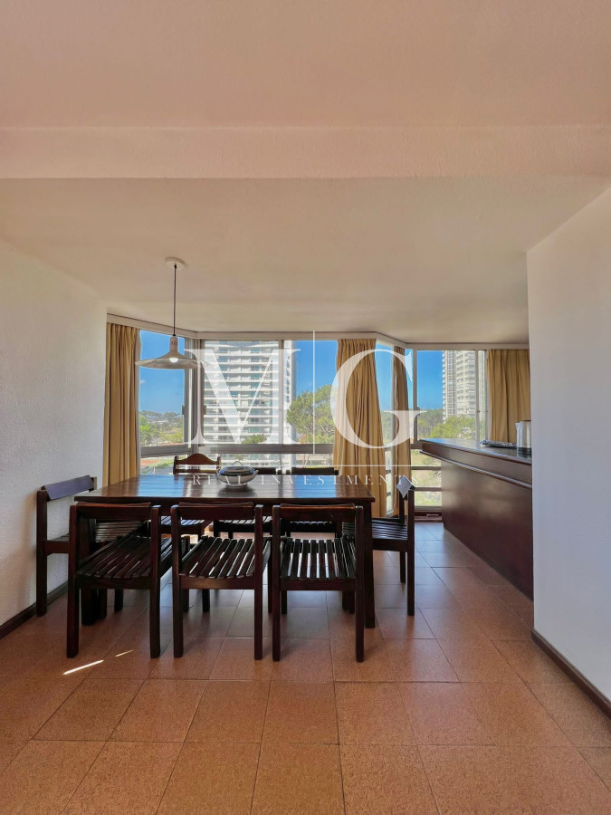 Apartamento ID.503 - Venta Apartamento 2 dormitorios piso alto con vista al mar