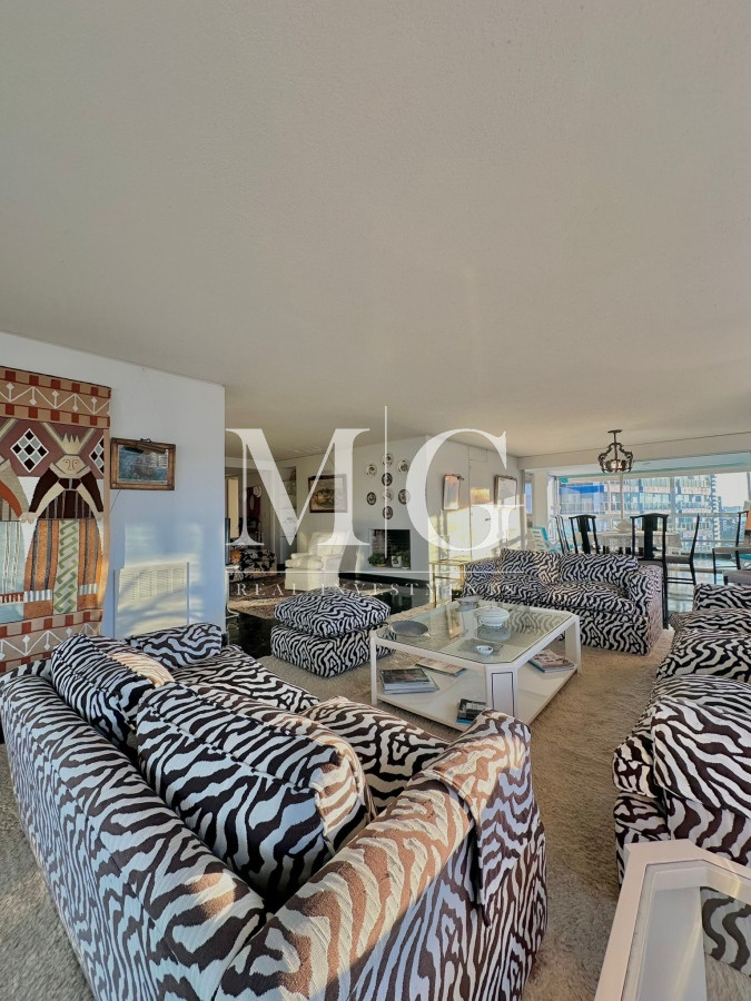 Apartamento ID.1013 - Brava piso alto con vista directa al mar, 3 dormitorios + dependencia, cochera 