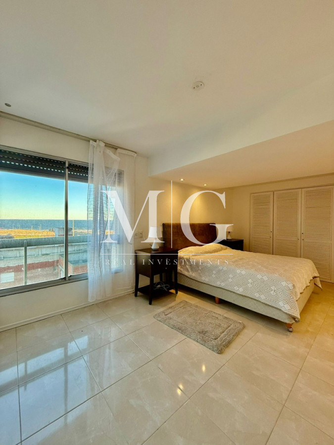 Apartamento ID.1483 - Alquiler Anual Edificio Torreon 3 dormitorios + dependencia con parrillero propio