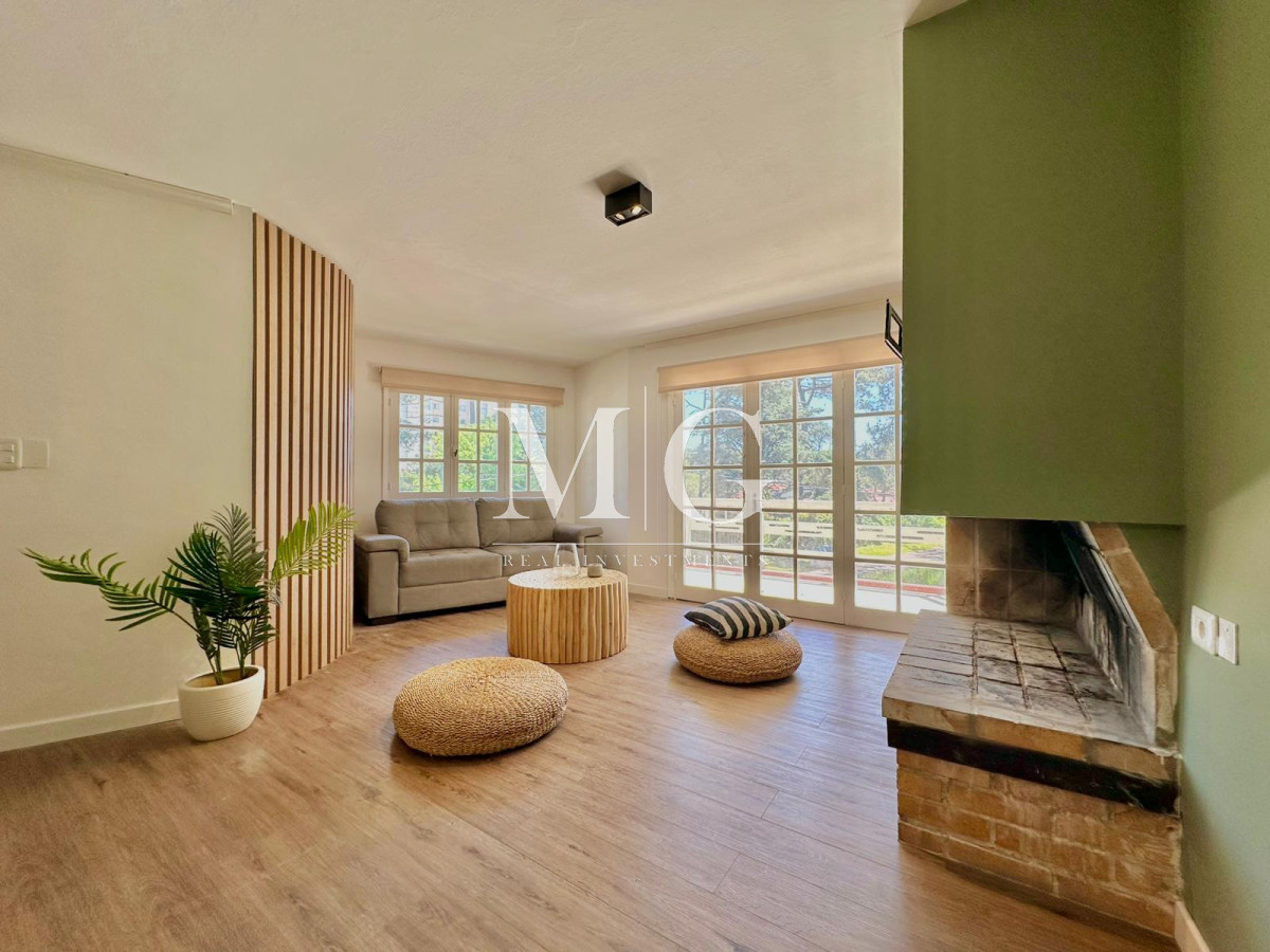 Apartamento ID.773 - Apartamento totalmente reciclado 2 dormitorios, amplia terraza con parrillero, cochera