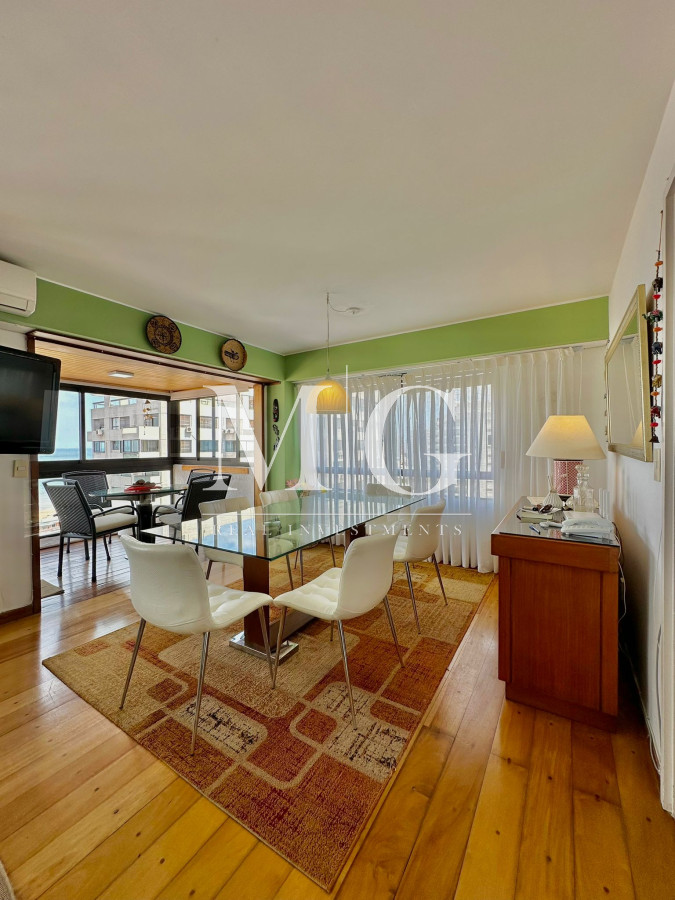 Apartamento ID.585 - Venta Apartamento 3 dormitorios con vista al Mar en Brava