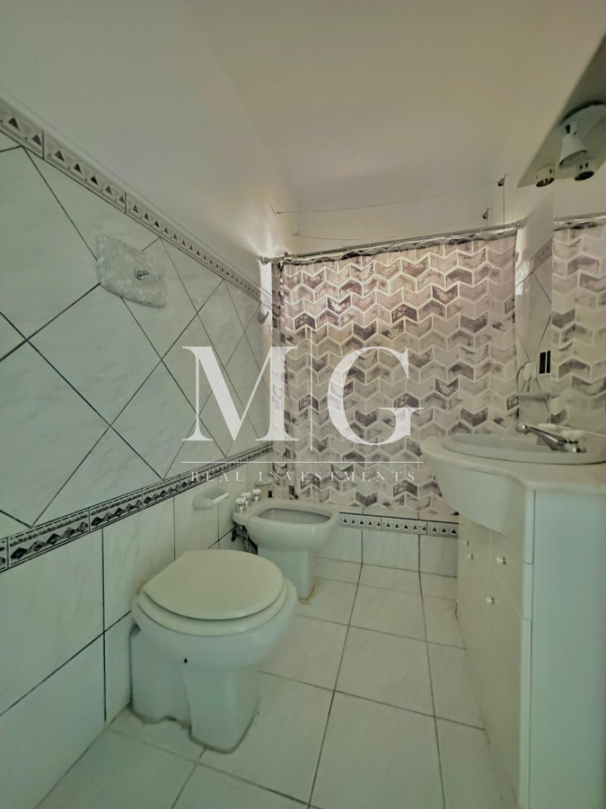 Apartamento ID.1232 - Peninsula planta baja 2 dormitorios con cochera. Vista directa al Mar!