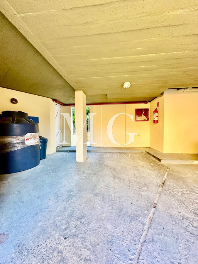 Apartamento ID.1196 - Alquiler Anual Apartamento 2 dormitorios zona Mansa, parrillero, cochera; Gc incluidos