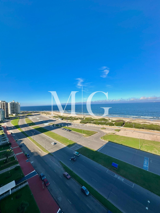 Apartamento ID.993 - BRAVA PISO ALTO 2 Y 1/2 DORMITORIOS CON VISTA AL MAR