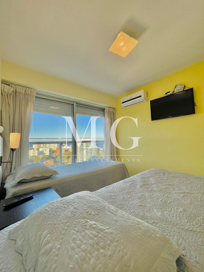Apartamento ID.284 - ESPECTACULAR VISTA PLAYA MANSA EN PRIMERA LINEA, APARTAMENTO 2 DORMITORIOS