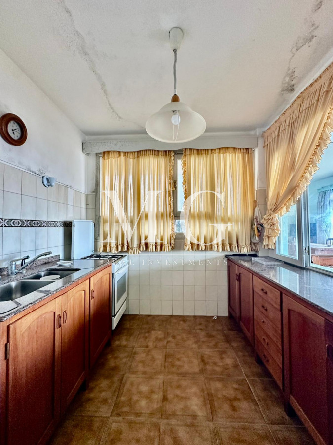 Apartamento ID.1232 - Peninsula planta baja 2 dormitorios con cochera. Vista directa al Mar!