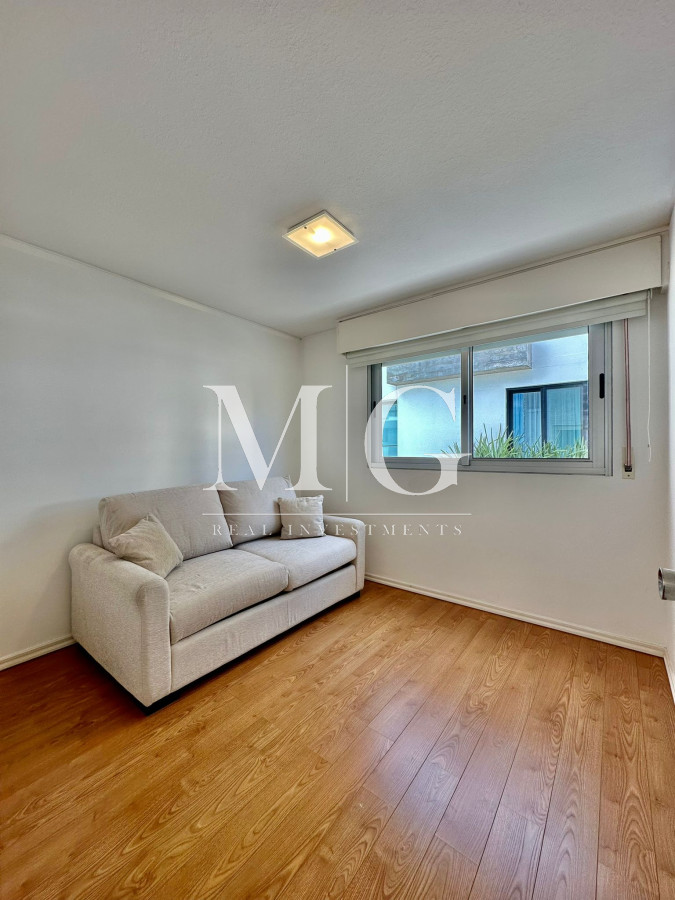 Apartamento ID.769 - 2 dormitorios zona Puerto Punta del Este con vista directa, Excelente estado!