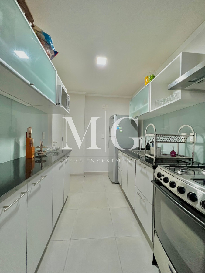Apartamento ID.419 - Venta Apartamento 2 dormitorios Brava con vista al Mar, Edificio con todos los servicios