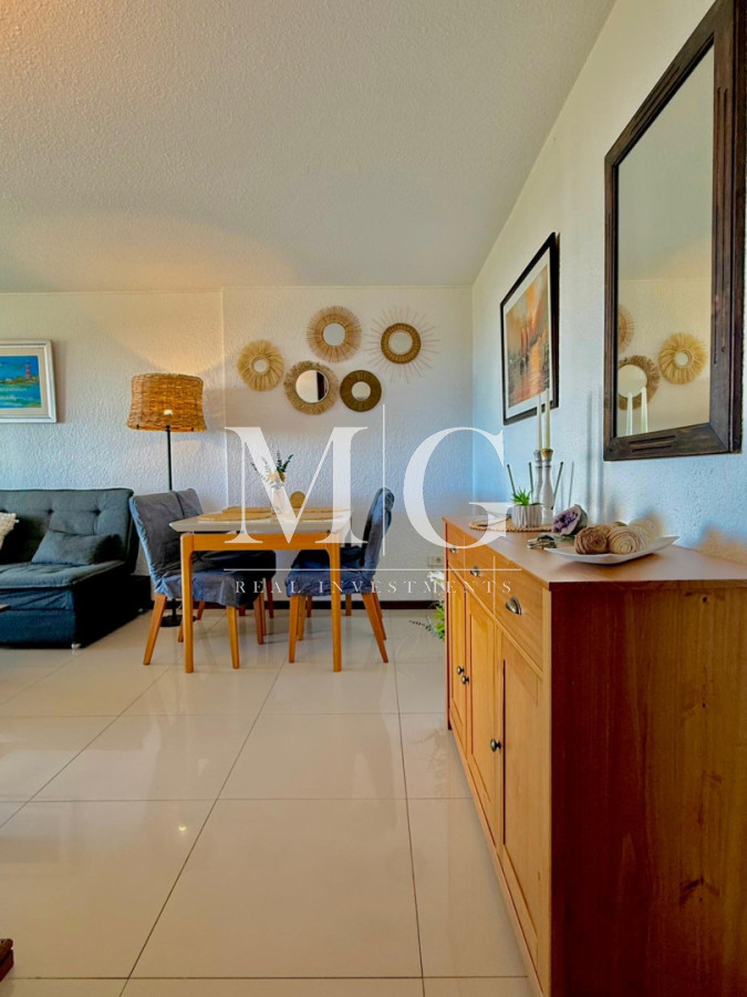 Apartamento ID.990 - Aidy Grill Apartamento en Venta a 100mt de Playa Brava, con cochera subsuelo!