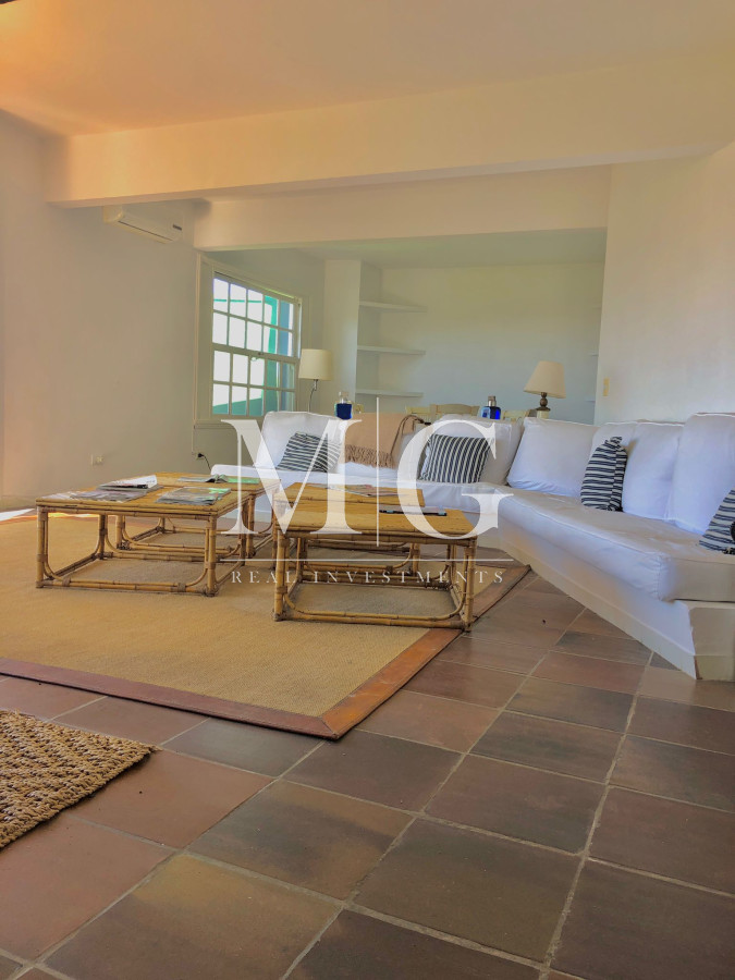 Apartamento ID.104 - Venta Apartamento 4 dormitorios con vista a Playa Brava