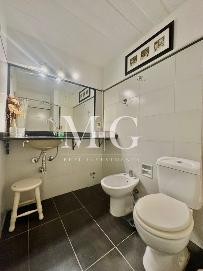 Apartamento ID.992 - Paradas, playa Mansa sobre Avenida 1 y 1/2 dormitorios, sin cochera, Bajas Expensas!