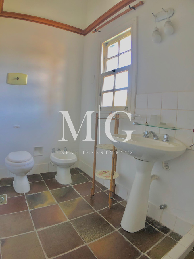 Apartamento ID.104 - Venta Apartamento 4 dormitorios con vista a Playa Brava