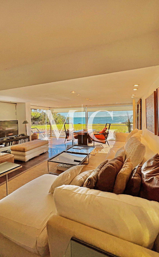 Apartamento ID.25 - Punta Ballena apartamento 2 dormitorios primera linea con vista al mar