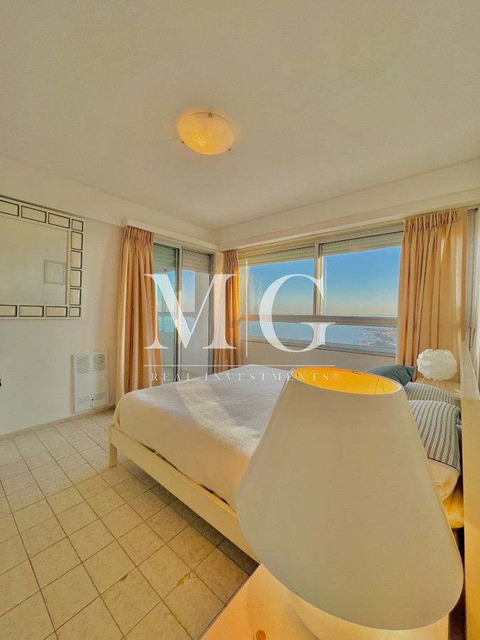Apartamento ID.436 - Venta Apartamento 3 dormitorios + dep.servicio Piso alto con vista al mar, todos los servicios
