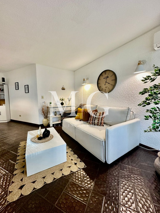 Apartamento ID.948 - BRAVA APARTAMENTO 1 Y 1/2 DORMITORIO CON COCHERA Y PARRILLERO!