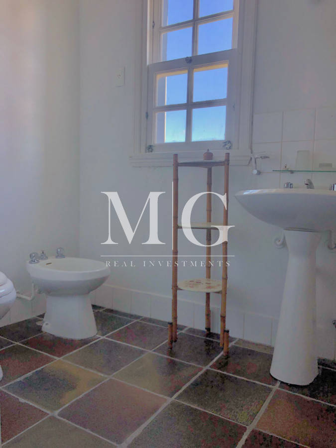 Apartamento ID.104 - Venta Apartamento 4 dormitorios con vista a Playa Brava