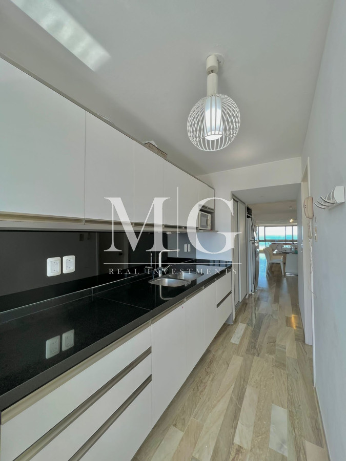 Apartamento ID.435 - Venta Apartamento 3 dormitorios + dep.servicio con vista al Mar