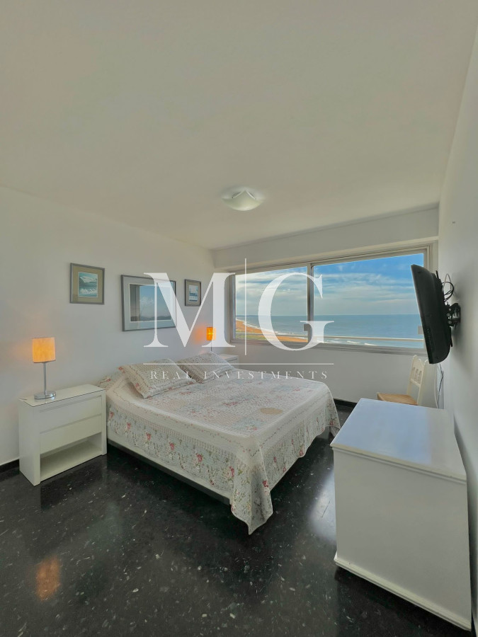 Apartamento ID.322 - Venta Apartamento 3 dorm. + dependencia con vista al mar