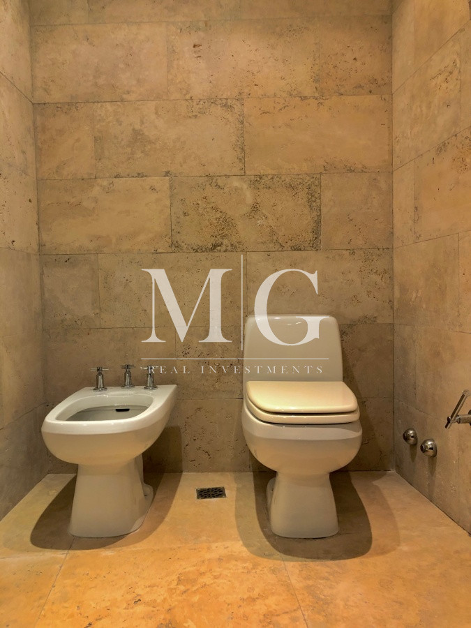 Apartamento ID.114 - Edificio Delamar Excelente unidad de 4 dormitorios + dep.servicio 