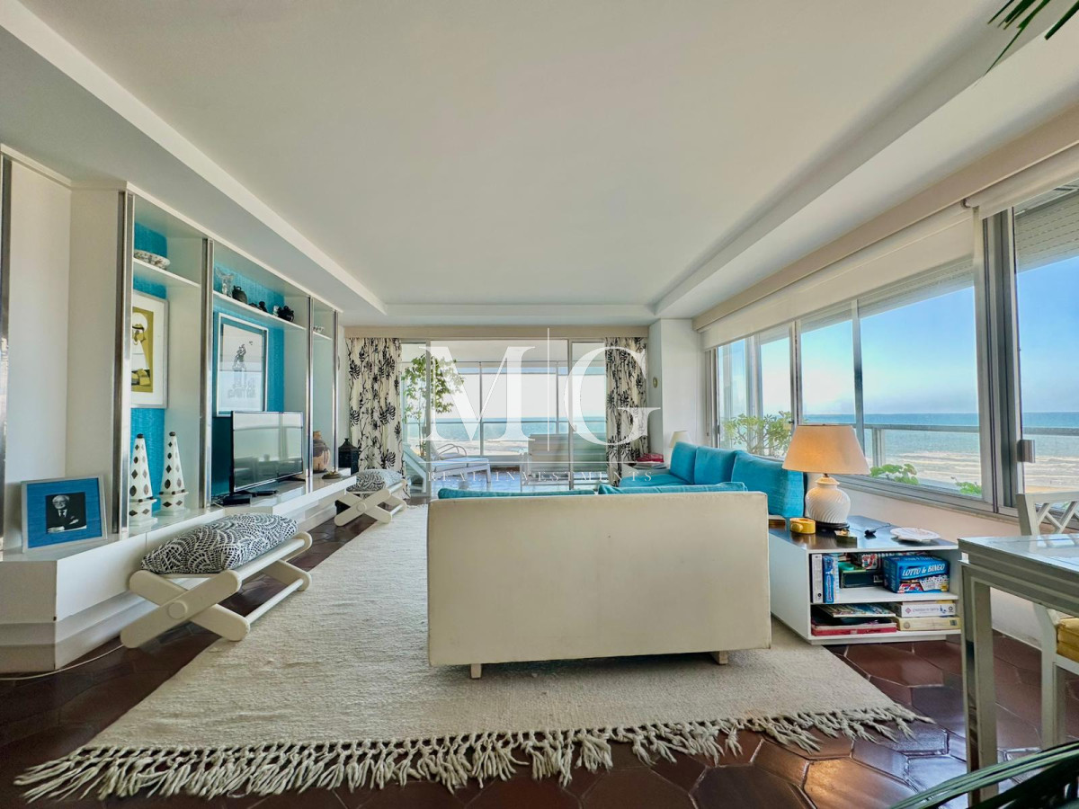 Apartamento ID.1075 - ZONA CHIVERTA PLAYA BRAVA APARTAMENTO 4 DORMITORIOS CON VISTA AL MAR 