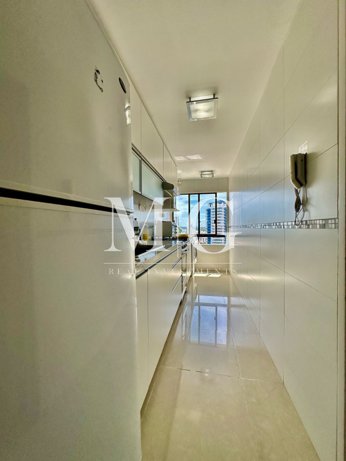 Apartamento ID.1153 - PENINSULTA PISO ALTO CON VISTA AL MAR, 3 DORMITORIOS + DEPENDENCIA, COCHERA SUBSUELO CON BAULERA 