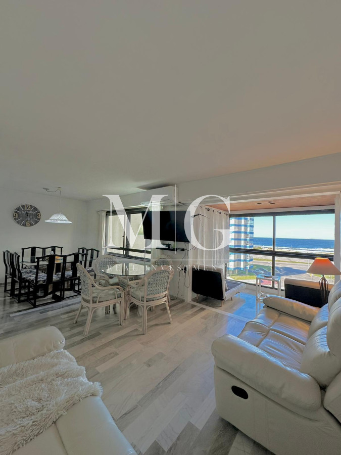 Apartamento ID.1007 - BRAVA 2 DORMITORIOS, COHERA SUBSUELO, SERVICIOS