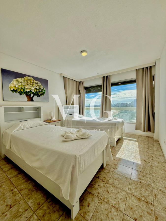 Apartamento ID.1411 - PENINSULA ALQUILER ANUAL 3 Dormitorios + dependencia con vista al Mar; garaje; Gc incluidos!