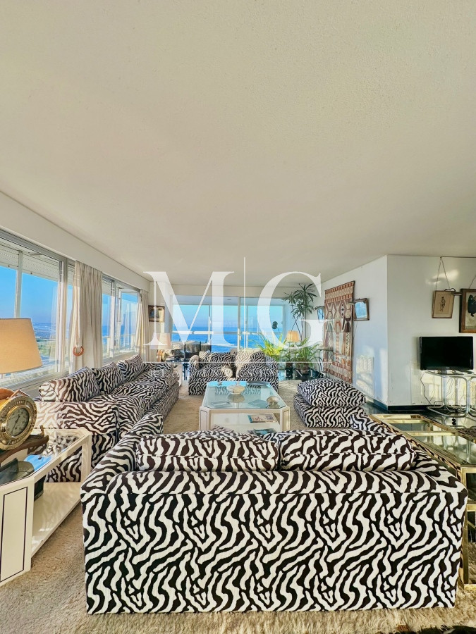 Apartamento ID.1013 - Brava piso alto con vista directa al mar, 3 dormitorios + dependencia, cochera 