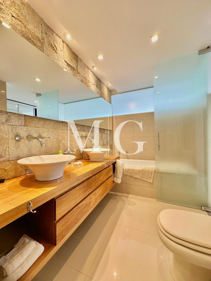 Apartamento ID.996 - PENTHOUSE DUPLEX VILLA BRAVA 3 DORMITORIOS, PISCINA CLIMATIZADA, PARRILLERO Y 2 COCHERAS