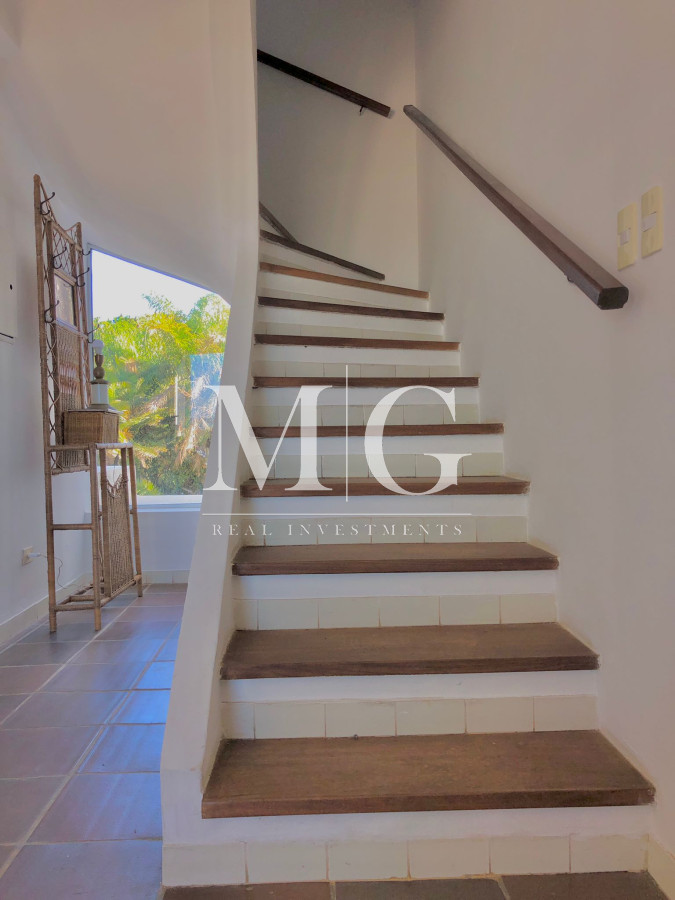 Apartamento ID.104 - Venta Apartamento 4 dormitorios con vista a Playa Brava