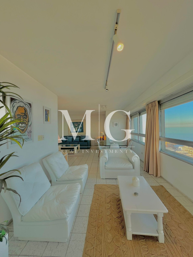 Apartamento ID.436 - Venta Apartamento 3 dormitorios + dep.servicio Piso alto con vista al mar, todos los servicios