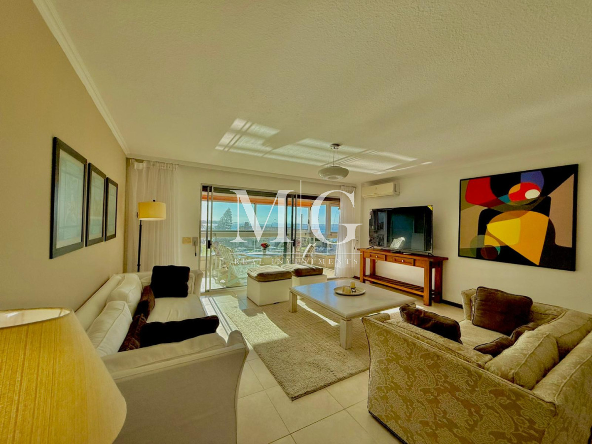 Apartamento ID.1408 - Alquiler Anual Edificio Torreon 3 dormitorios + dependencia, cochera. Gc incluidos!